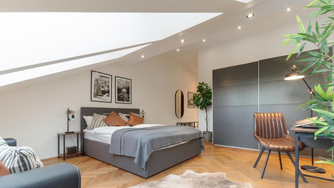Designer Apartments, 2 Min To U1 Reumannplatz Viena Exterior foto
