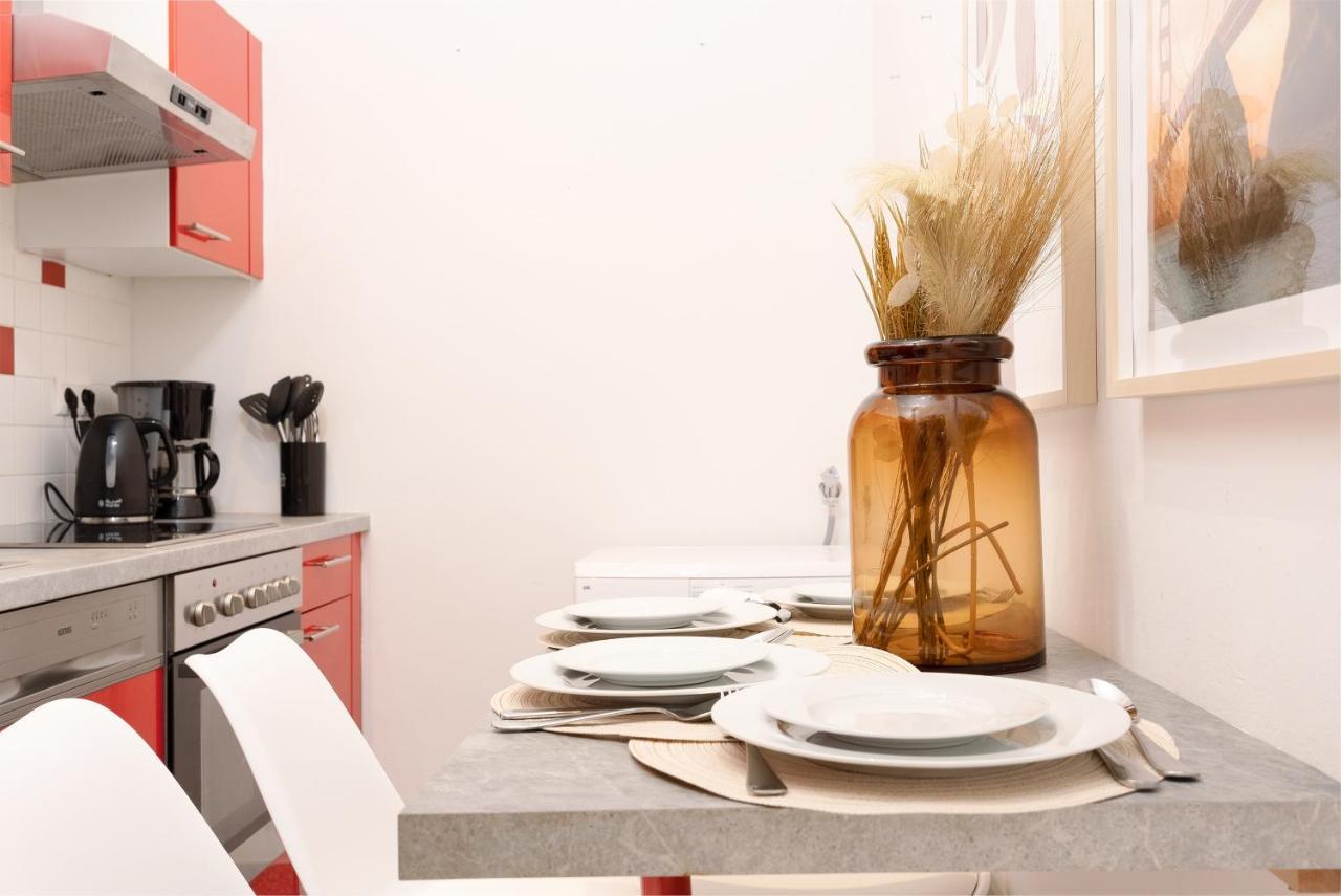 Designer Apartments, 2 Min To U1 Reumannplatz Viena Exterior foto