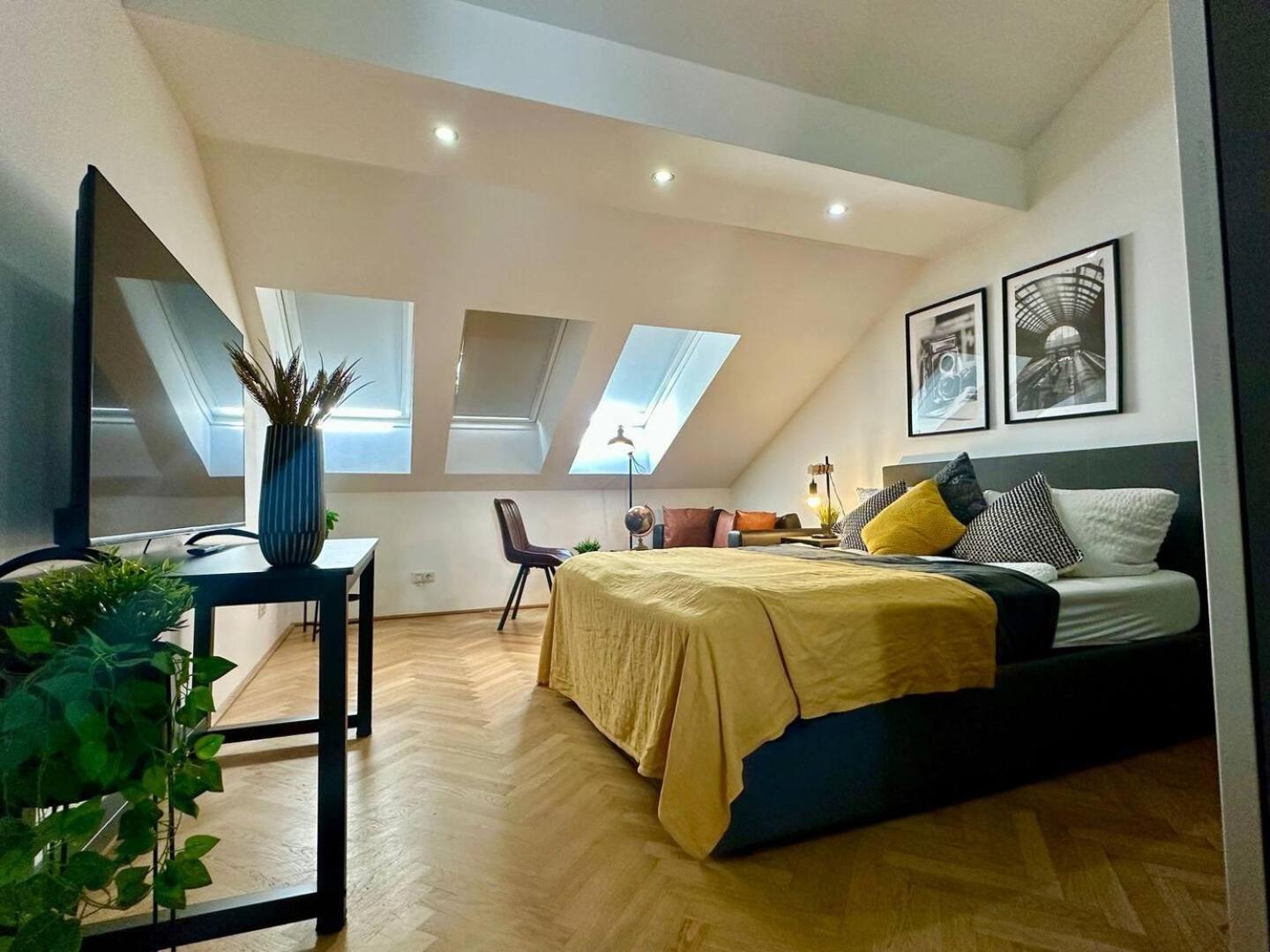 Designer Apartments, 2 Min To U1 Reumannplatz Viena Exterior foto